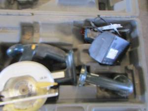lot 26 image: Rryobi 18 volt CIRCULAR SAW  & Ryobi 18 volt charger
