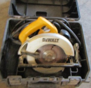 lot 28 image: DeWalt 7-14  circular saw with electric brake