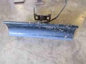 lot 36 image: 46 in TRACTOR Blade