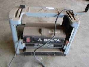 lot 52 image: Delta 12  portable planer