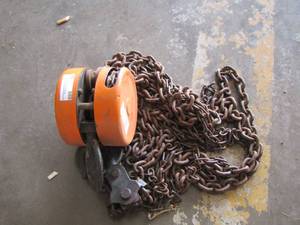 lot 95 image: industrial size 3 TON, hoist,  pullies and various chains