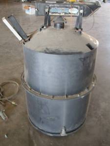 lot 121 image: Sunslinger deer feeder