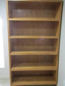 lot 5 image: 5 TIER BOOKSHELF  84X48X18