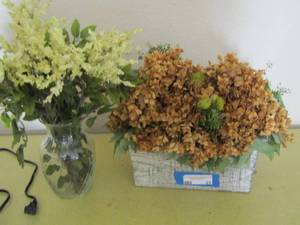 lot 23 image: 2 FLORAL ARRANGMENTS