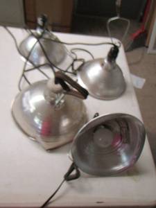 lot 55 image: 4 HANGING SHOP LIGHTS