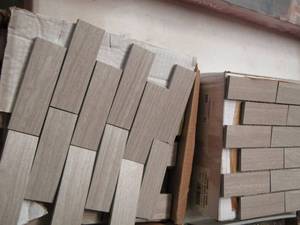 lot 61 image: LEONIA SAND MOSAIC TILE BACK SPLASH 2 BOXES OPENED