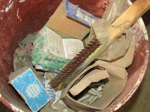 lot 72 image: BUCKET FULL OF BOLTS AND SCREWS A WIRE BRUSH AND MORE