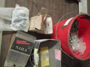 lot 81 image: LOT OF NAILS AND SCREWS ALL SIZES