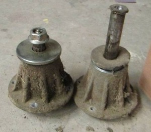 lot 106 image: SPINDLES