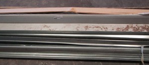 lot 119 image: CORNER MOLDING STRIPS