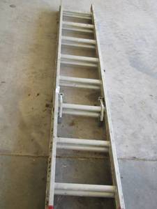 lot 127 image: WERNER EXTENSION LADDER