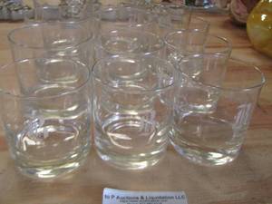lot 137 image: 12 liquor drinking glasses qty 12