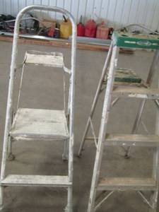 lot 150 image: Werner 4 step step ladder, 2 step step ladder