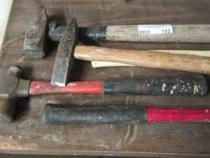 lot 152 image: lot of 5 different types of HAMMERS