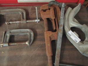 lot 156 image: 2 small clamps, 2 big rusty clamp and more