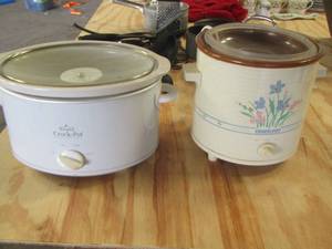 lot 159 image: small rival crock pot slow cooker, rival crock pot