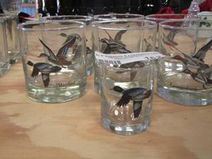 lot 162 image: 6 duck whiskey glasses with duck names on the outside, 1 duck shot glass