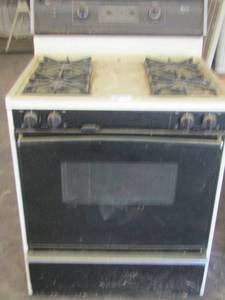 lot 171 image: whirlpool 4 burner oven gas