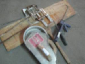 lot 191 image: GOLDBLATT DRY TAPE BANJO, PAINT MIXERS, CAULKING GUN