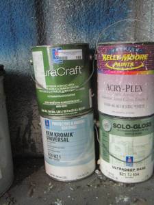 lot 198 image: QTY 4 1 GALLON BUCKETS OF PAINT INCLUDE ACRY-PLEX, GLOSS AND MORE