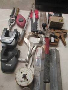 lot 212 image: tool lot