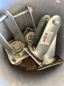 lot 267 image: WHEEL BRACKETS ...