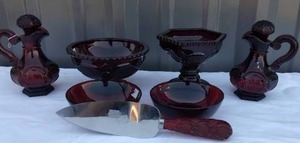 lot 29 image: AVON Ruby Red Cape Cod Collection---7 pieces including cake server