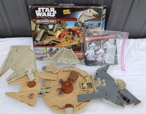 lot 87 image: Star Wars Micro Machines Millennium Falcon---Millennium Falcon Only