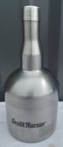 lot 111 image: Grand Marnier Whiskey MixerShaker