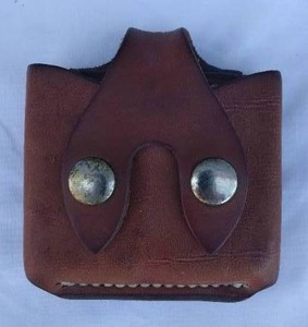 lot 123 image: Davis Leather Company 45-MP Double Ammo Magazine Holder