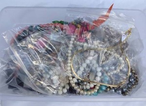lot 148 image: Small Tote full of Necklaces, Beads and Bracelets