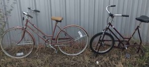 lot 164 image: Vintage Kingswood Rampar Bicycle and Vintage Columbia Stationary Exercise Bike