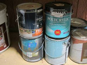 lot 73 image: BUCKETS OF USED PAINT MINWAX CLEAR TOPCOAT, ALL WEATHER PROTECTION, CONCRETE STAIN AND MORE