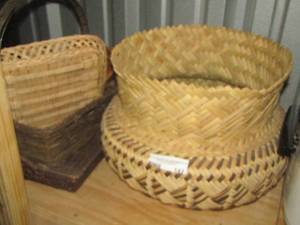 lot 142 image: wicker basket and plate holders