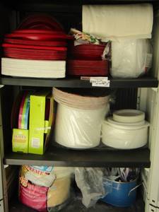 lot 226 image: Paper goods, plates, bowls and much more