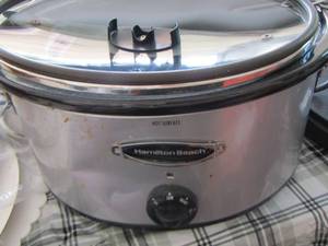 lot 315 image: Hamilton beach slow cooker, rice cooker