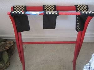 lot 321 image: Foldable luggage rack  OR USE TO HOLD  SERVING TRAY