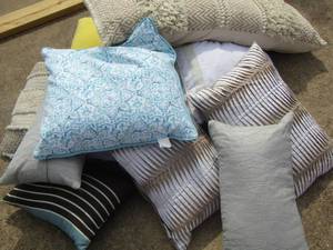 lot 360 image: large lot of throw pillows and bed pillows