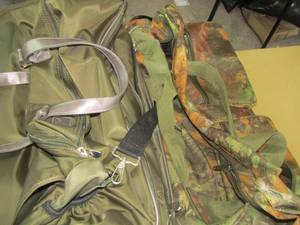 lot 389 image: JM New York bag- camo bag