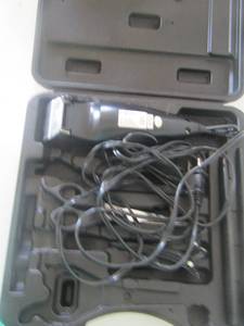 lot 405 image: Homedics mens shaver set in case, used but works