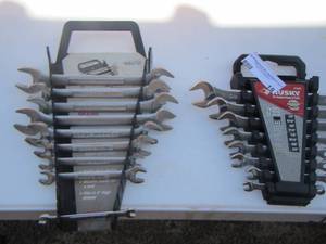 lot 19 image: craftsman- husky standard wrench sets