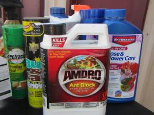 lot 26 image: used yardplant chemicals lot, de wedder