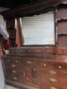 lot 2 image: Ethan Allen dresser with top mirror has nick knack space- 12 large drawers- 6 small draws on bottom of mirror