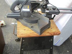 lot 3 image: Craftsman 814  SLIDE COMPOUND MITER SAW 2 HP ON Table
