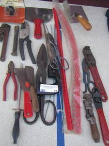 lot 74 image: tool lot - plyers, scrappers- and more