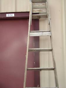 lot 111 image: 8ft tall foldable wooden ladder