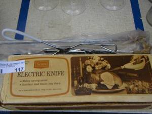 lot 117 image: sears electric knife and kitchen utensils