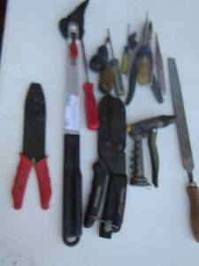 lot 136 image: tool lot- screw drivers- plyers and more