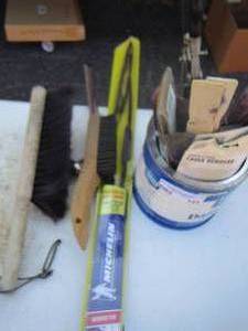 lot 145 image: lot of paint brushes, wire brushes, window squeegee and more