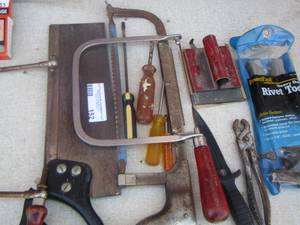 lot 152 image: hand saws, screwdrivers, sander and more